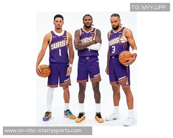 杰伦格林庆祝阿门生日分享火箭球衣合照展现兄弟情深